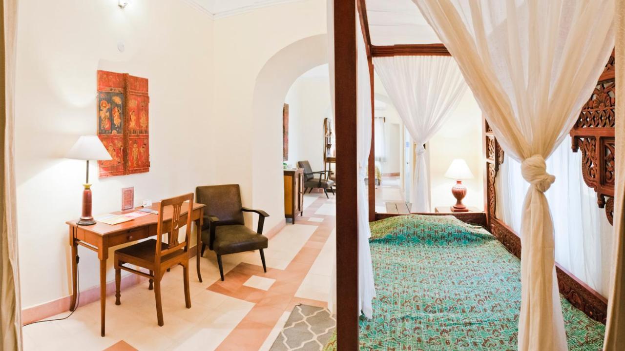 Neemrana'S - Tijara Fort Palace Ngoại thất bức ảnh