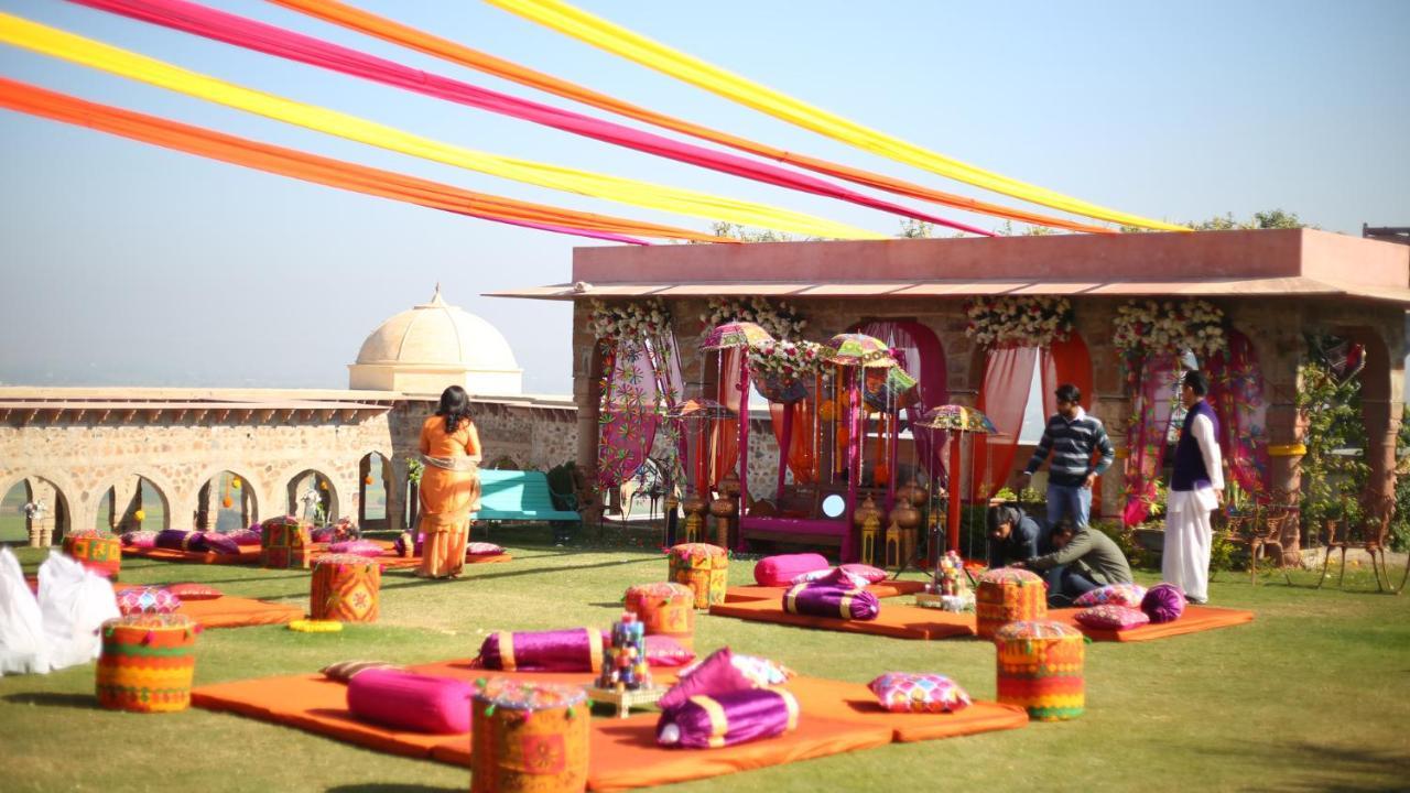 Neemrana'S - Tijara Fort Palace Ngoại thất bức ảnh