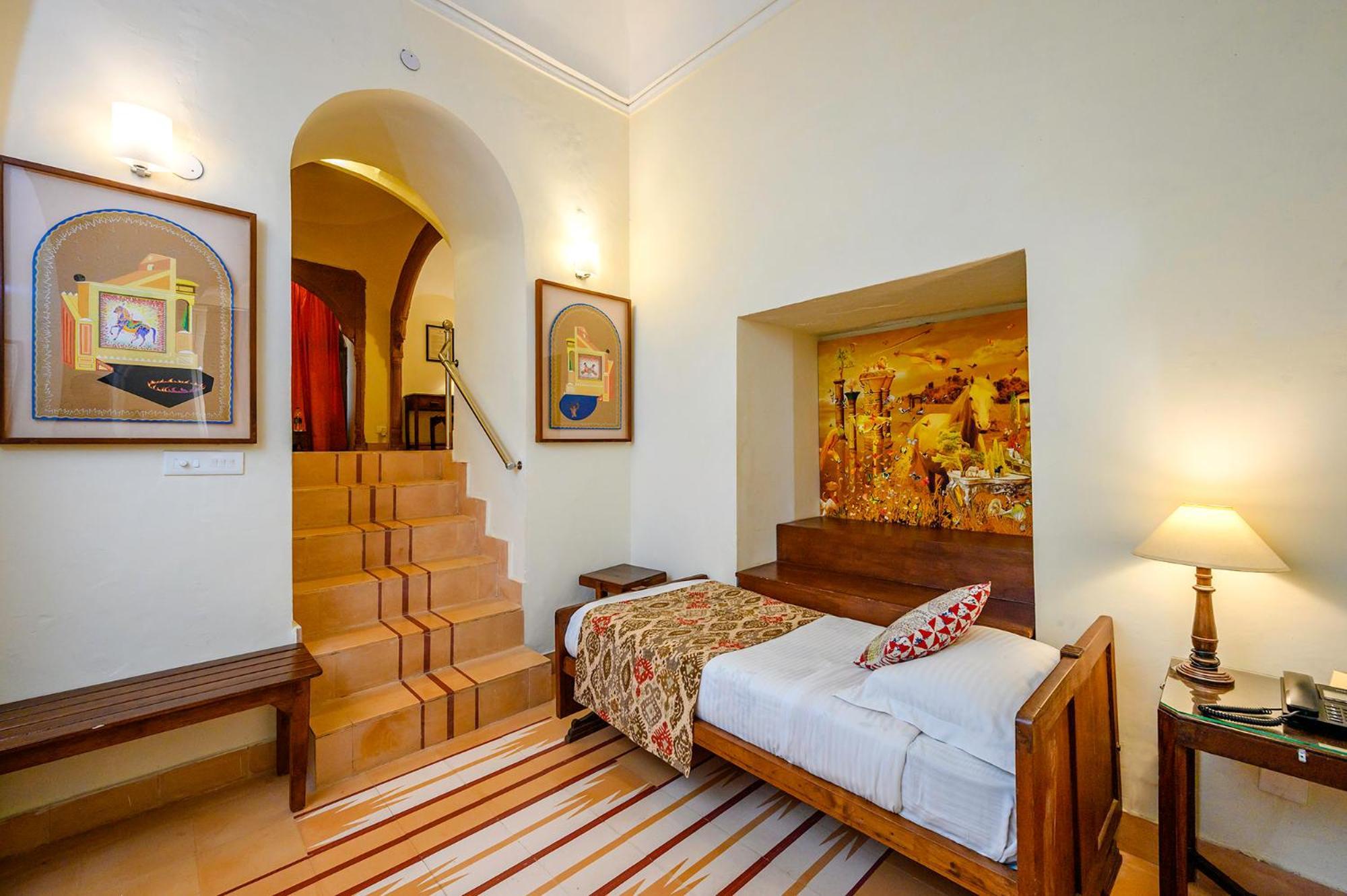 Neemrana'S - Tijara Fort Palace Ngoại thất bức ảnh