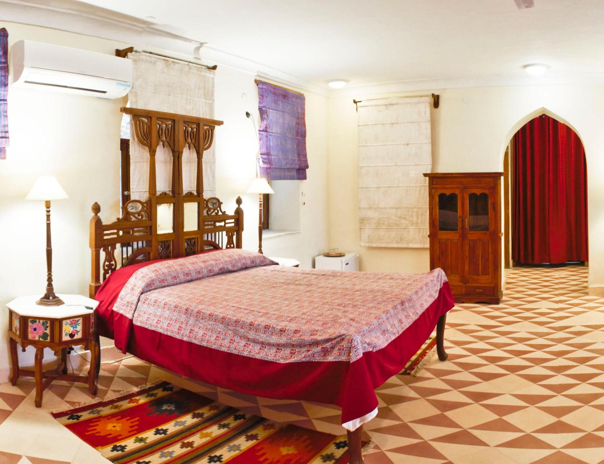 Neemrana'S - Tijara Fort Palace Ngoại thất bức ảnh