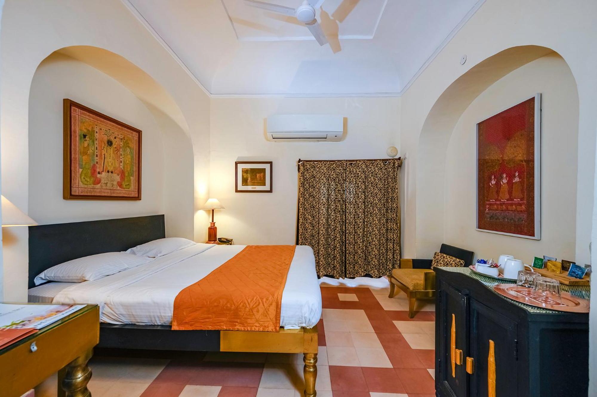 Neemrana'S - Tijara Fort Palace Ngoại thất bức ảnh